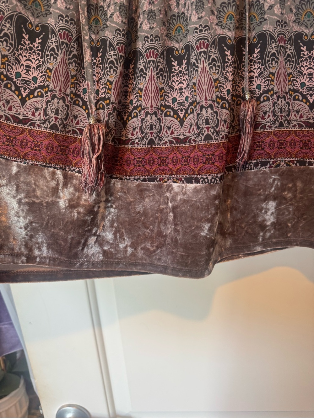 Knox Rose Gray Peasant Blouse with Burgundy Accents - Picture 2 of 3